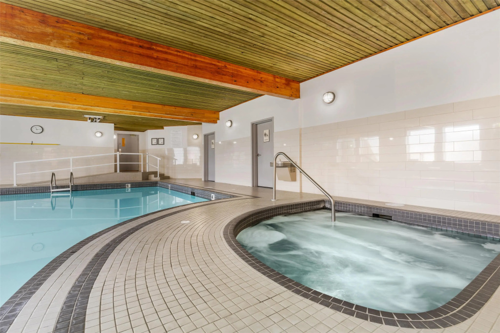 Best Western Plus Country Meadows Inn