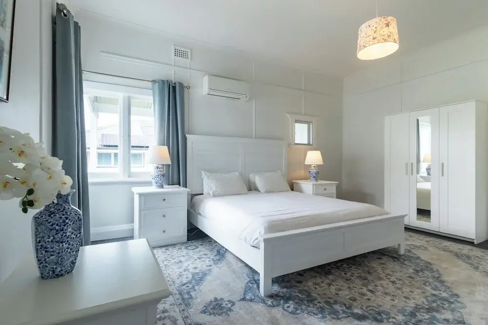 Bay Vista Cottage by the BnB Collection