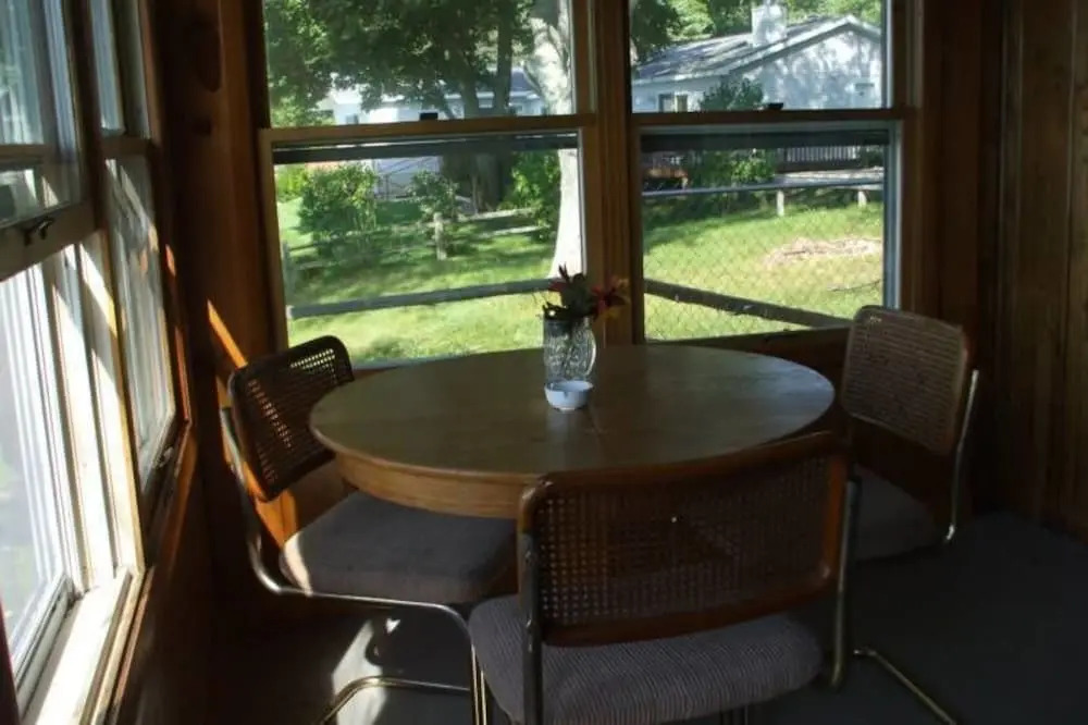 Crooked Lake Resort Cabin 1 (The lake side Stowaway) Holiday home 2 Be