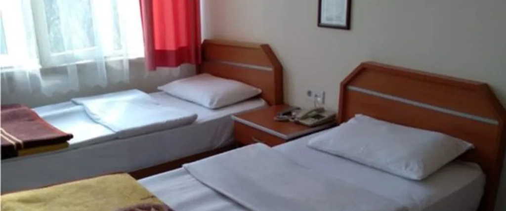 Sarp Otel