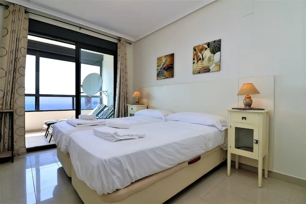 Apartment With one Bedroom in Benidorm, With Wonderful sea View, Pool