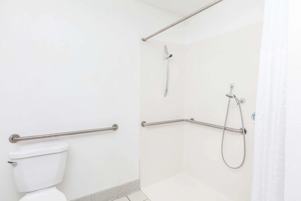 Days Inn & Suites by Wyndham Sunnyvale