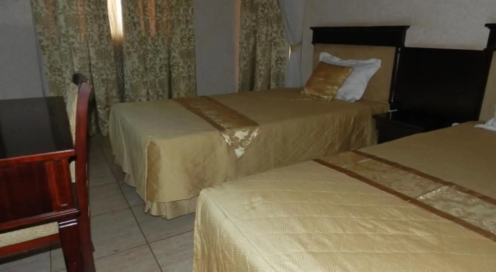 Crown Jakiba Hotel