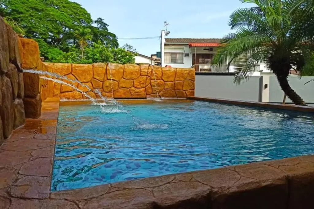 Tambun Pool Villa