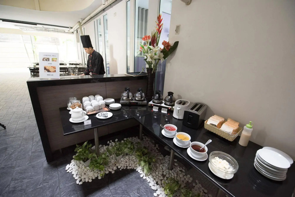 Palette Bella B All Suites Bangkok Hotel