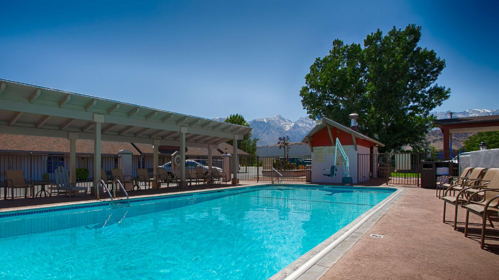 Best Western PLUS Frontier Motel