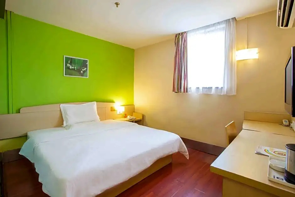 7 Days Inn Dongguan Houjie International Exhibition South Kangle Road Branch