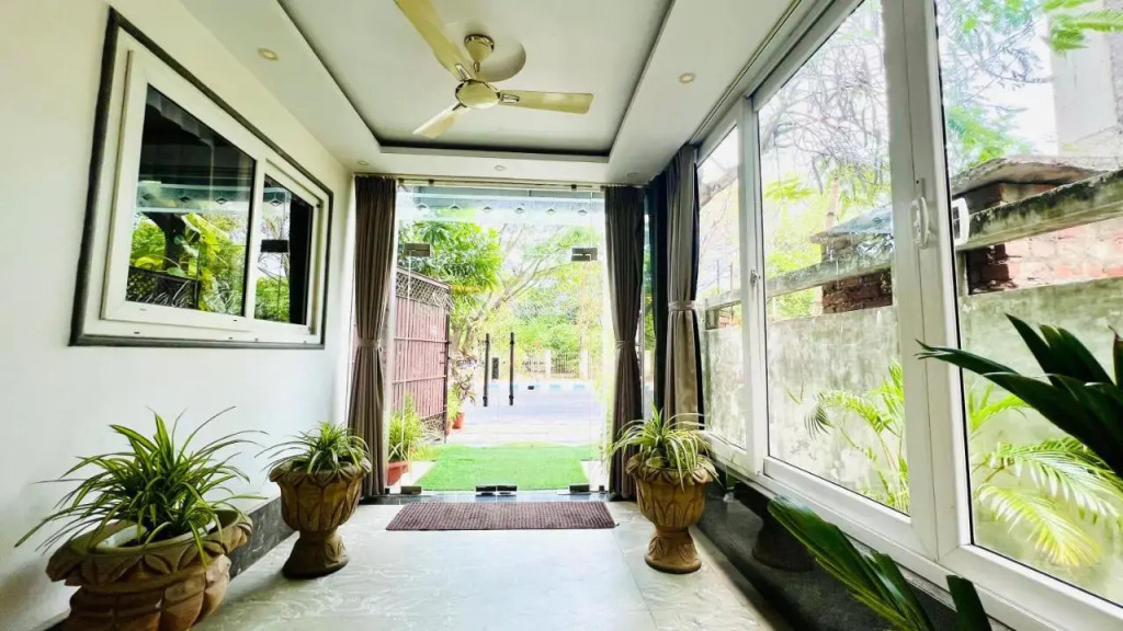 OYO 28208 99 Kombo Inn