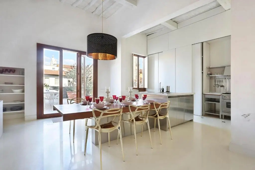 LUXURY suite with amazing Terrace in Florence-hosted by Sweetstay