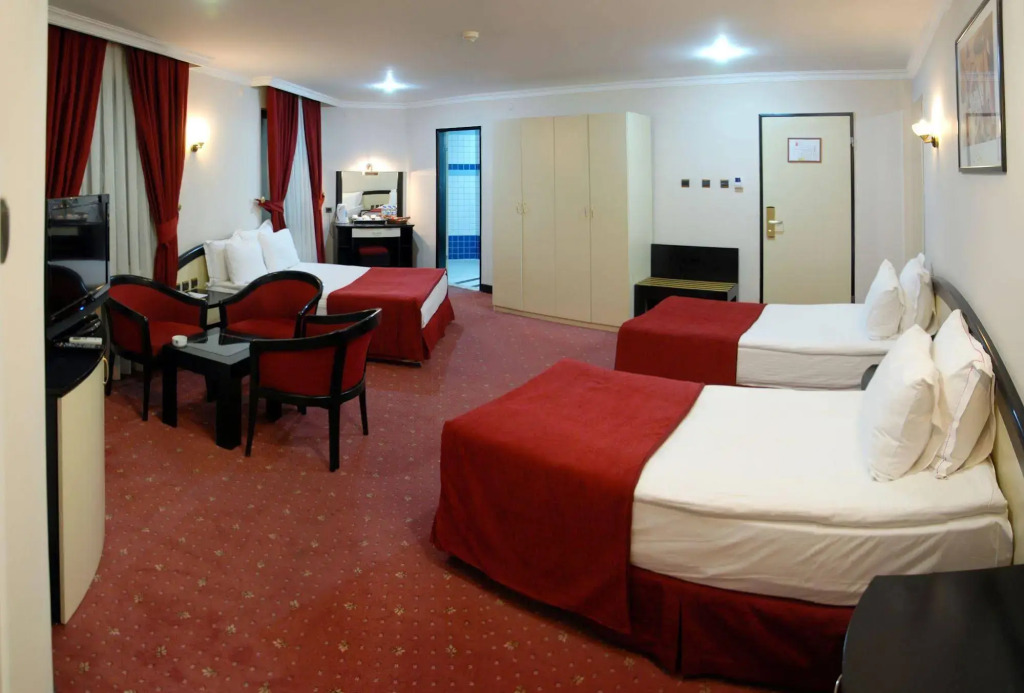Saffron Hotel