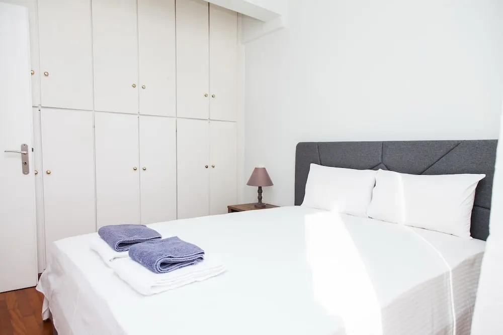 Gorgeous apt in Faliro with view