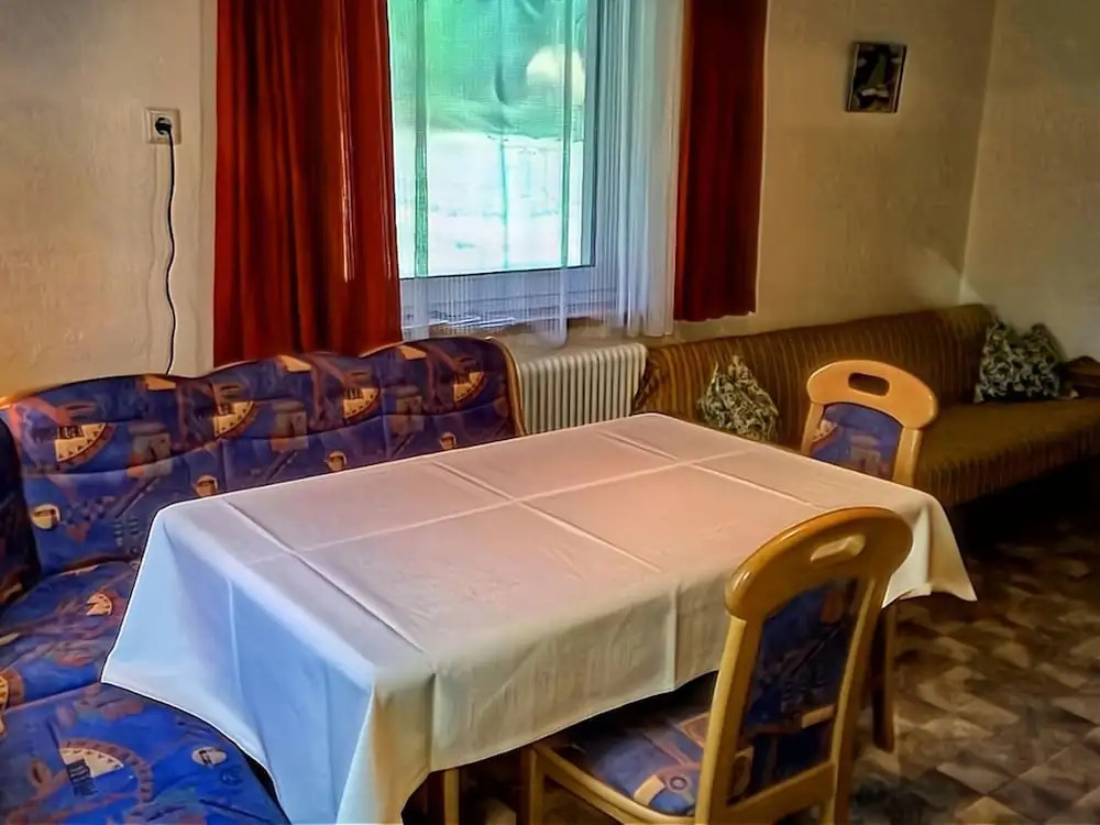 Pleasant Holiday Home in Langenfeld With Balcony