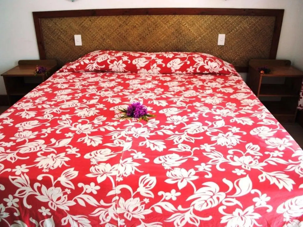 Paradise Cove Lodge