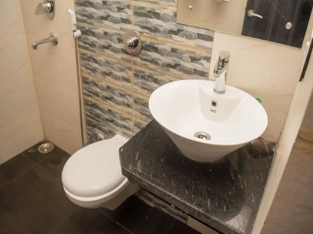Super Collection O Behala Formerly Urban Guest House