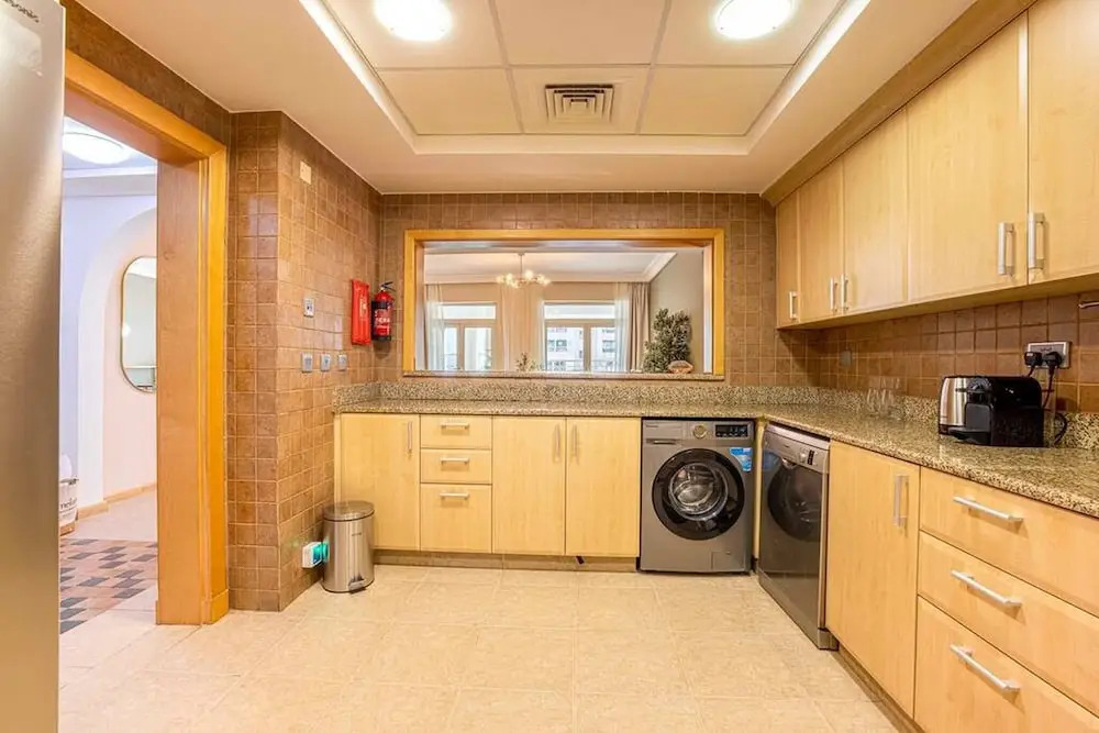 Spacious New Furnished 2br M Palm Jumeirah