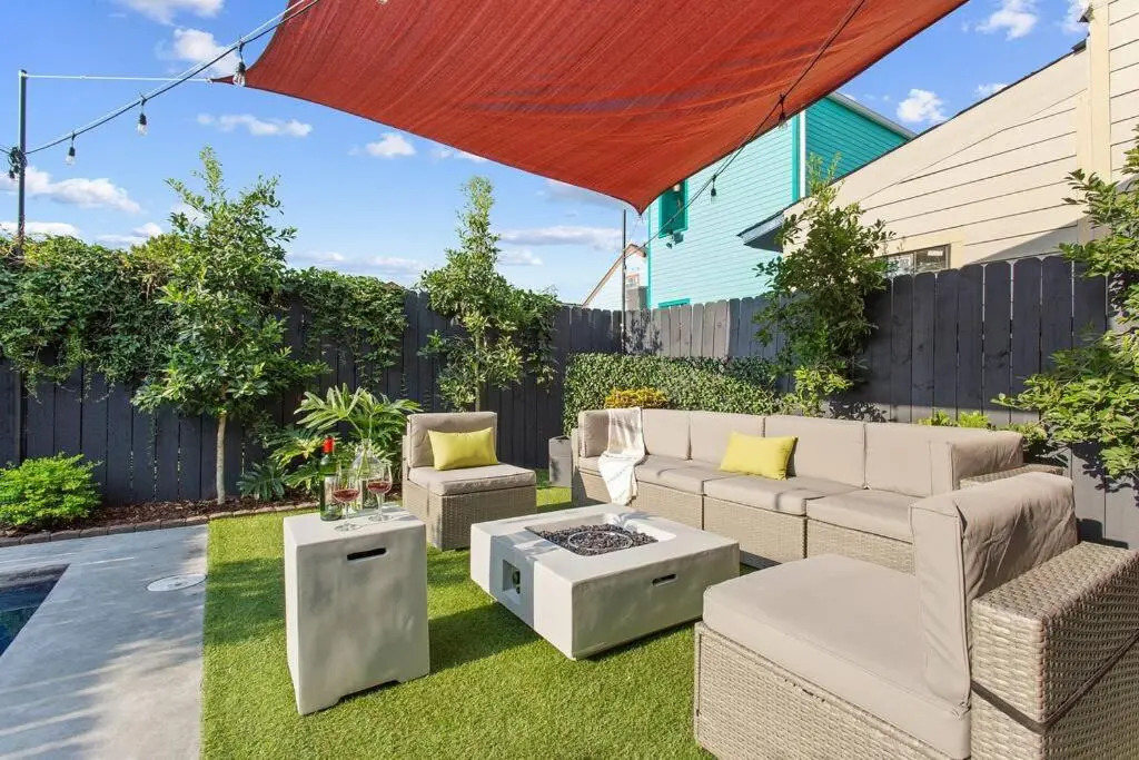 Hidden Oasis With Private Pool - Near FQ