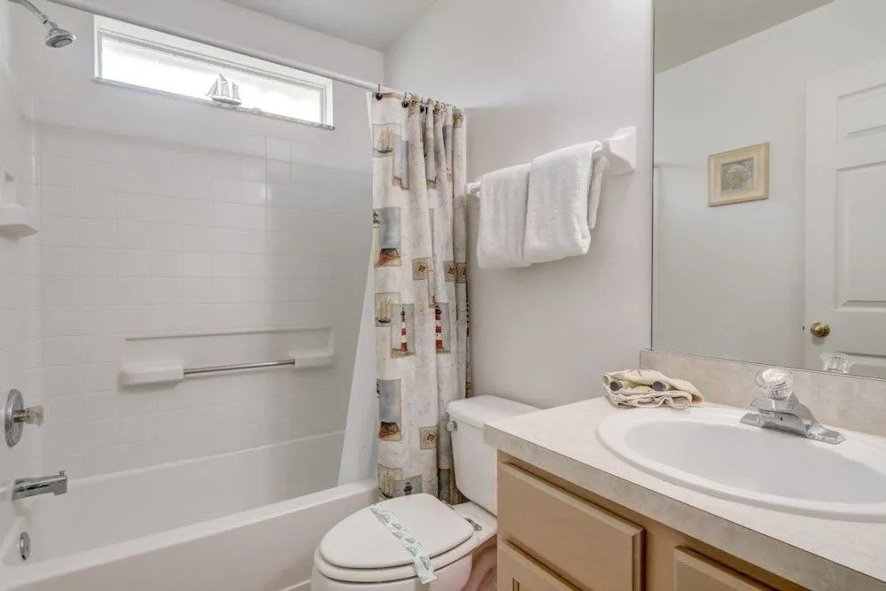 Privacy Bush Around Pool! 3 Bedroom Home by RedAwning