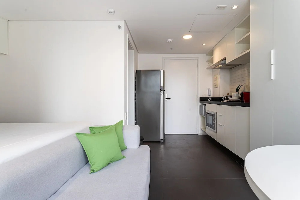 Onze22 by Viva - Estúdios Modernos a 400m do Metrô Vila Madalena com Piscina no Rooftop
