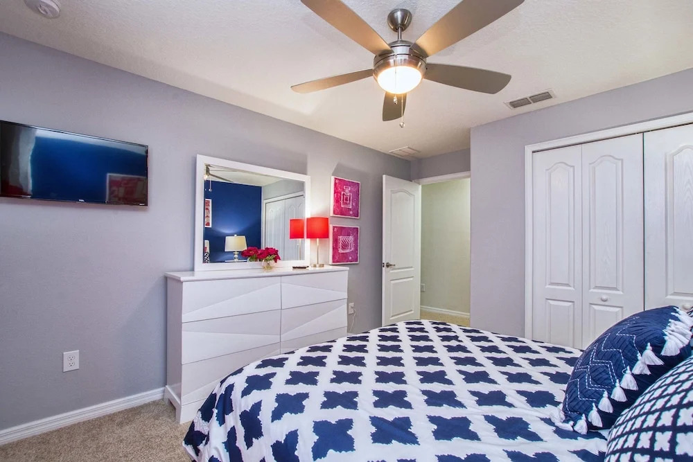 Storey Lake 4 Bedroom Townhome w Splashpool - 1629ST