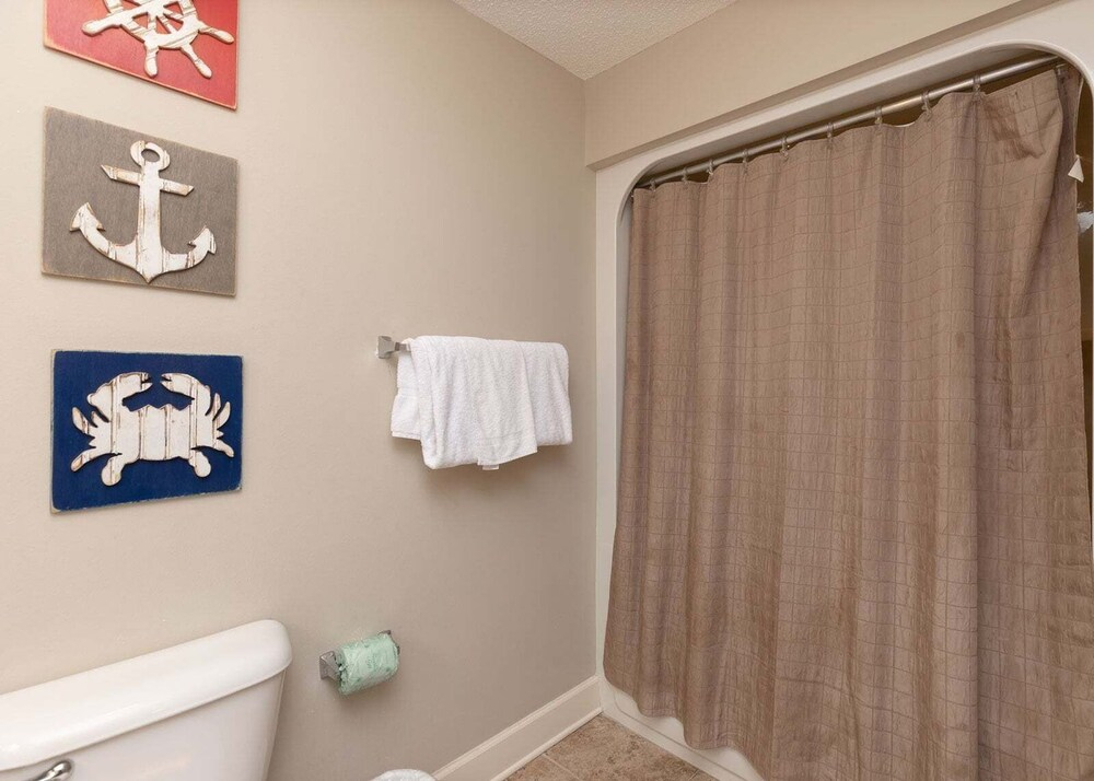 Phoenix West 2203 3 Bedroom Condo