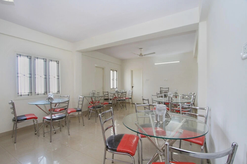 OYO 10258 Hotel Hibiscus Hebbal