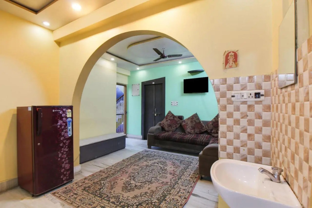 OYO Flagship 70359 Ecopark Guest House