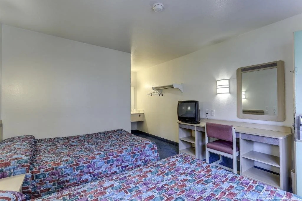 Rodeway Inn and Suites Lake Charles