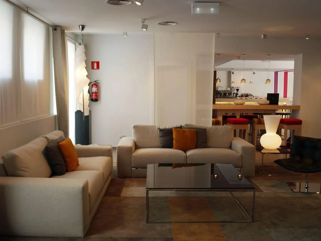 Eco Alcalá Suites