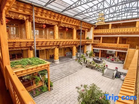 Shangri-La Sky Time Manor