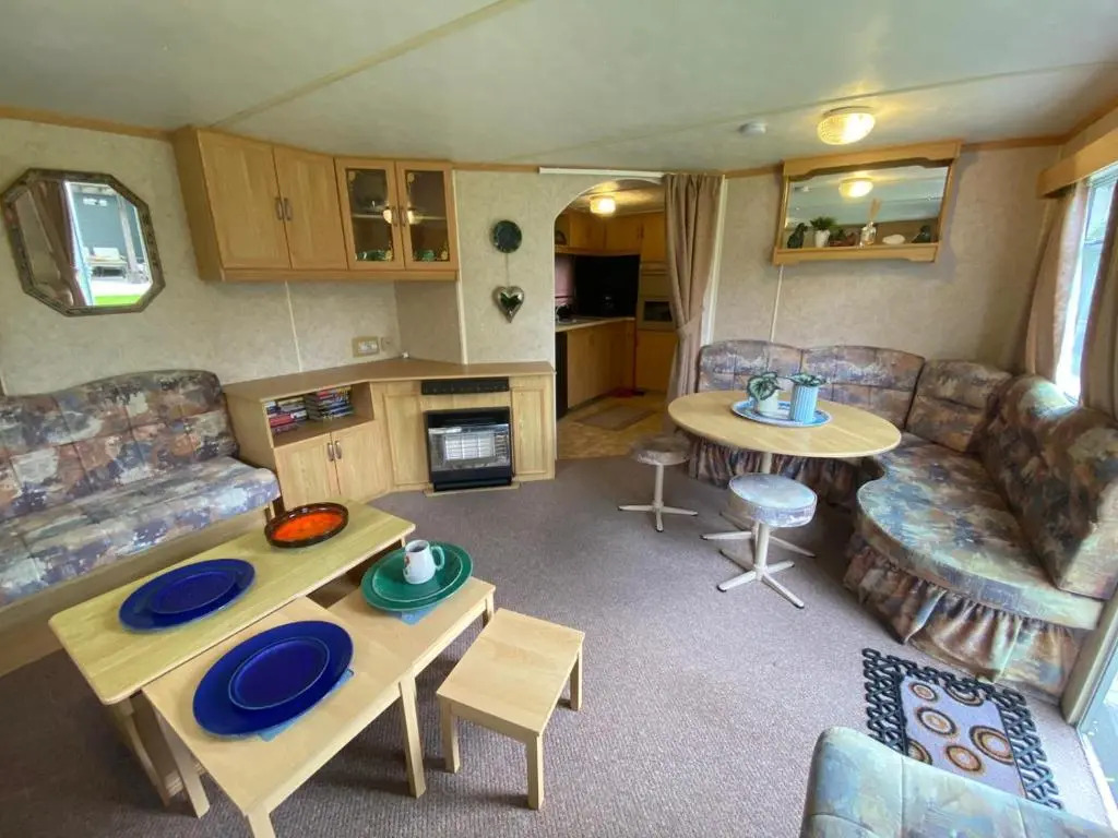 Holiday House Palangas 23