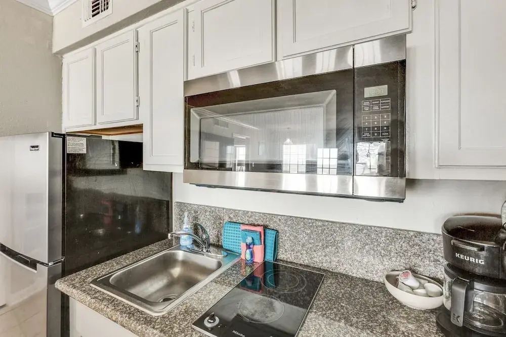 Victorian With A View 3 Bedroom Condo