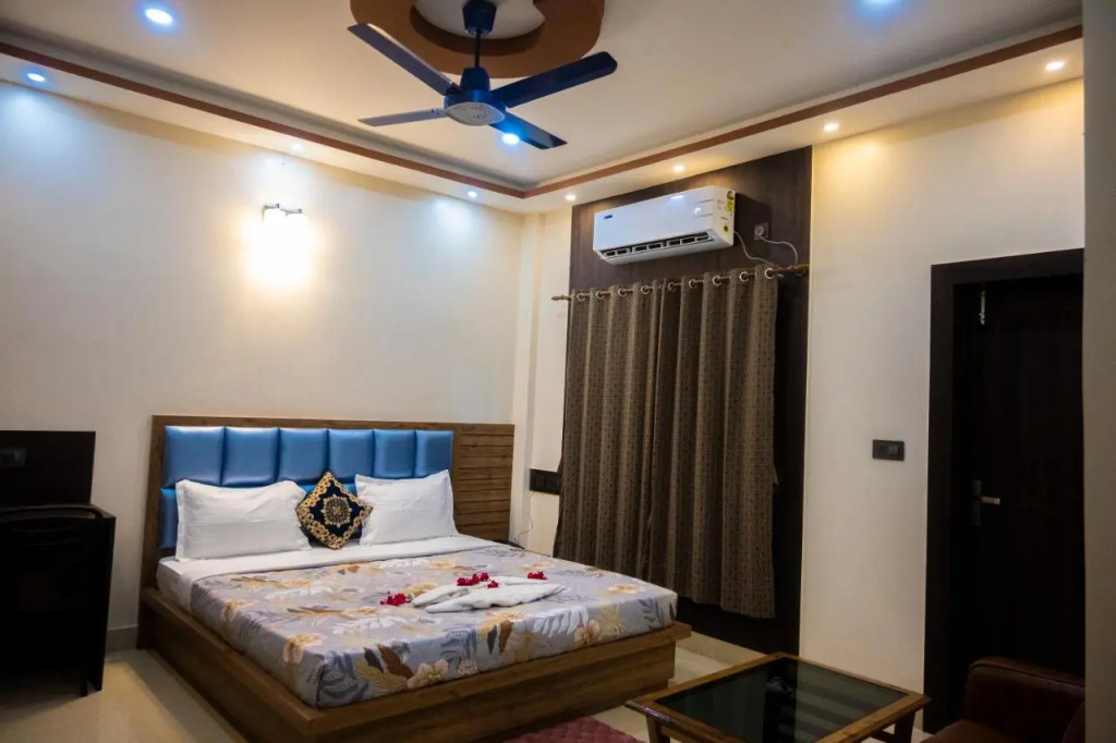 Unique Shantiniketan