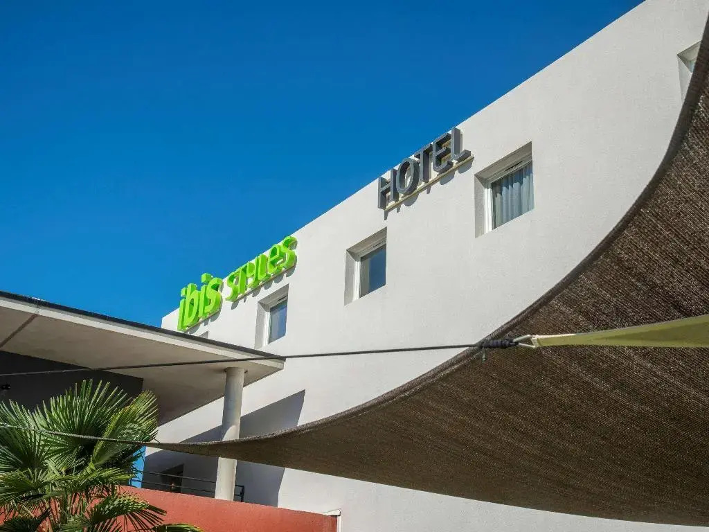 ibis Styles Pertuis Portes du Luberon