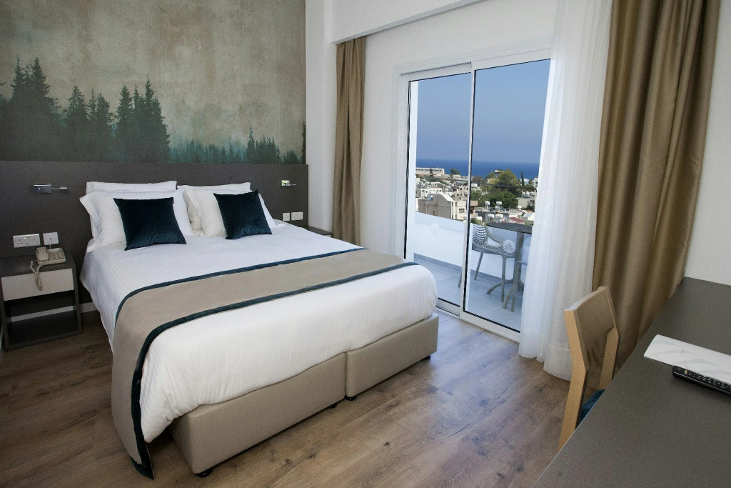 Pefkos City Hotel