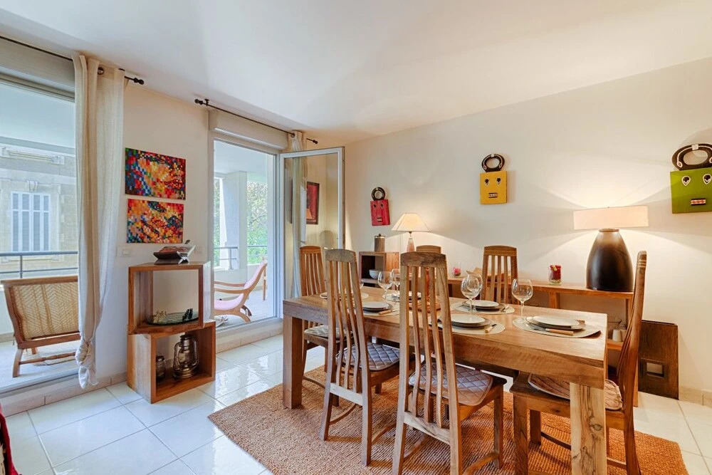 Beautiful T4 - AC - Parking - Balcony at Périer