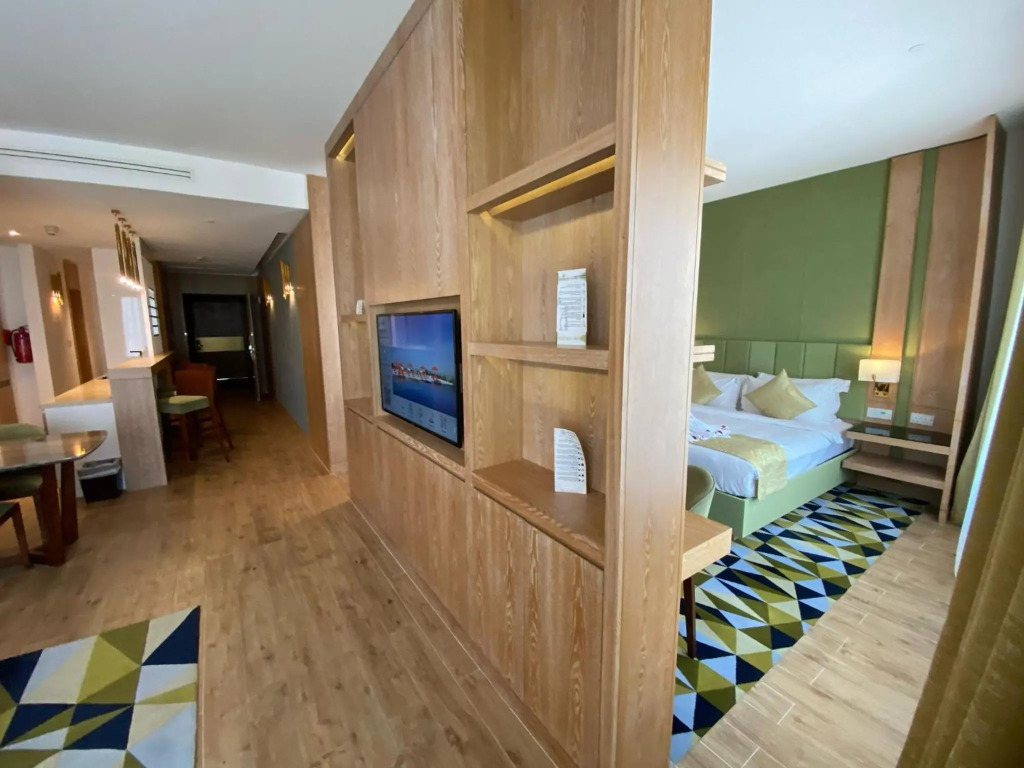 The Bentley Luxury Hotel & Suites