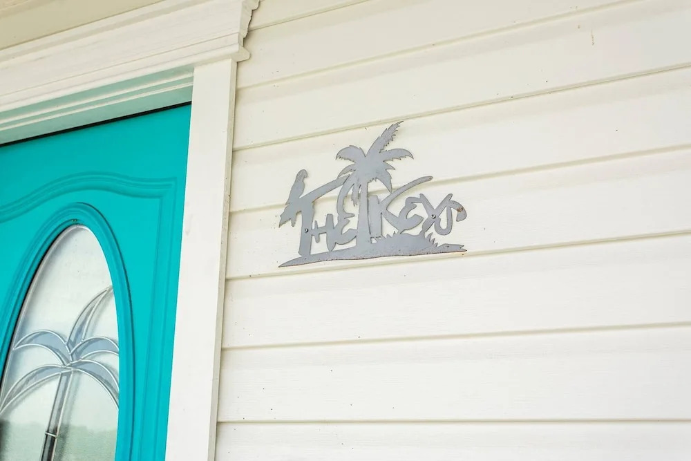 The Keys Bungalow On The Cotee River