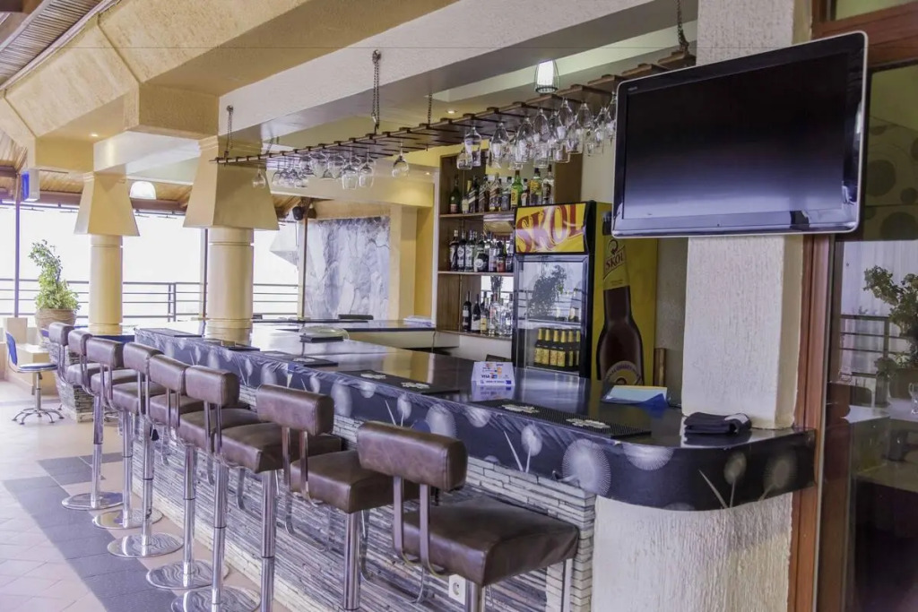 Amaris Hotel