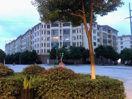 Longxin Business Hotel