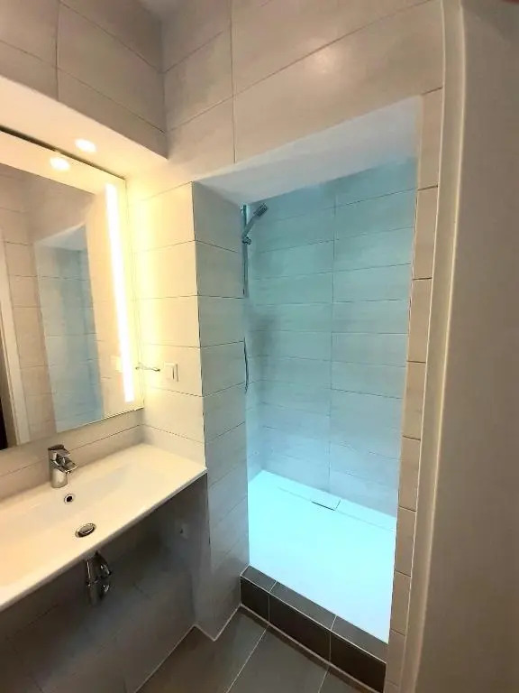 Modernes Apartment Metzingen 2