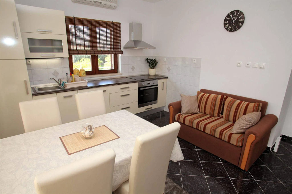 Apartments Hrabar