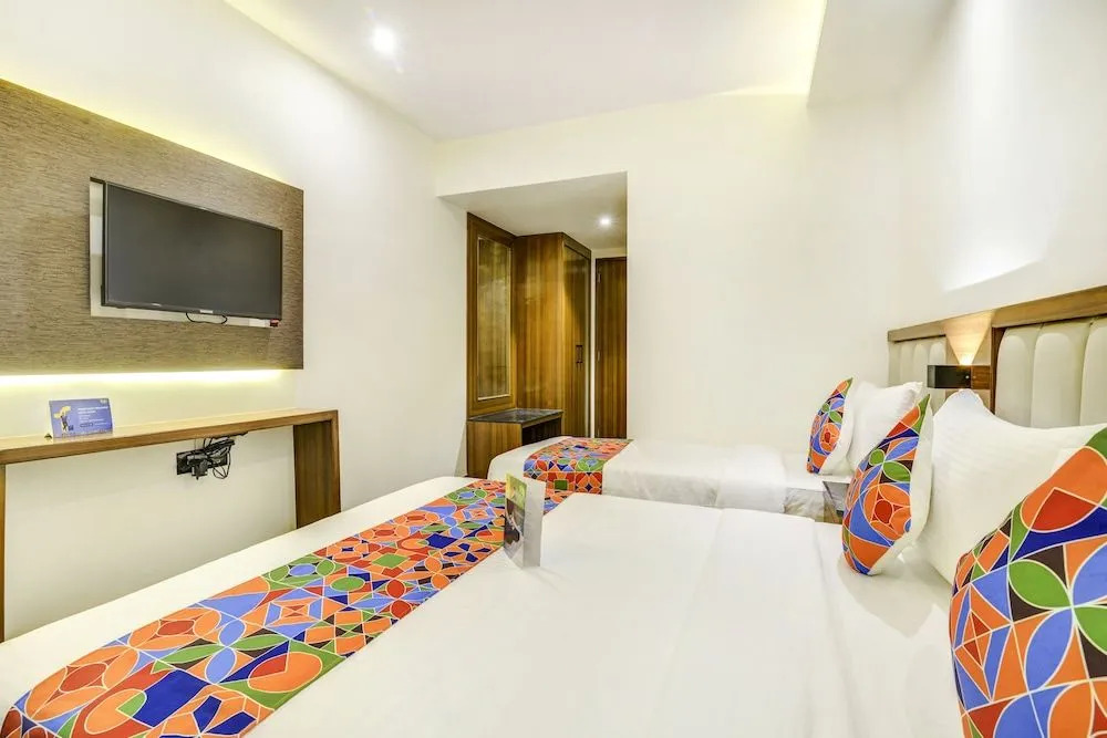 FabHotel Urban Court