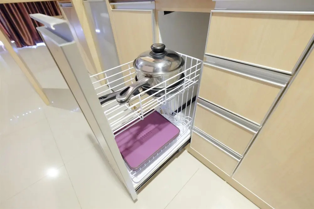 Comfortable and Modern Studio Apartment near Cawang and MT Haryono