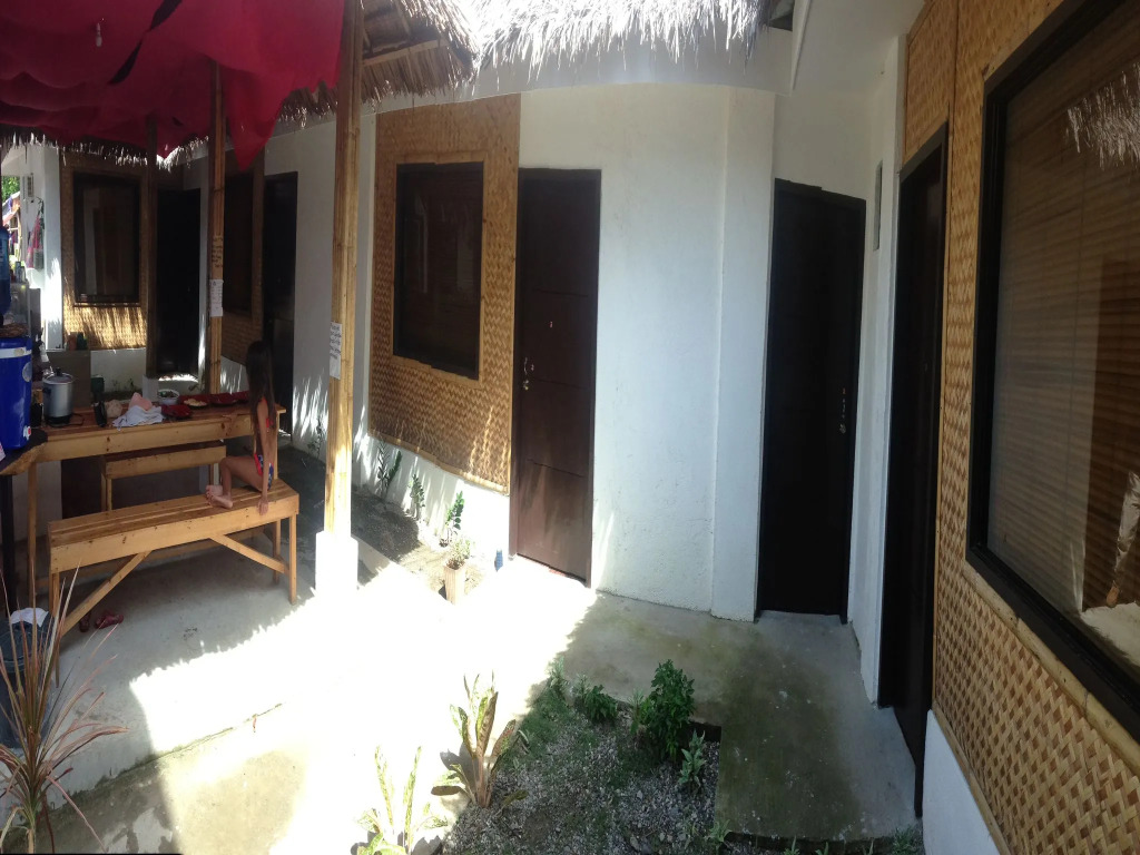 Lolas Lodge