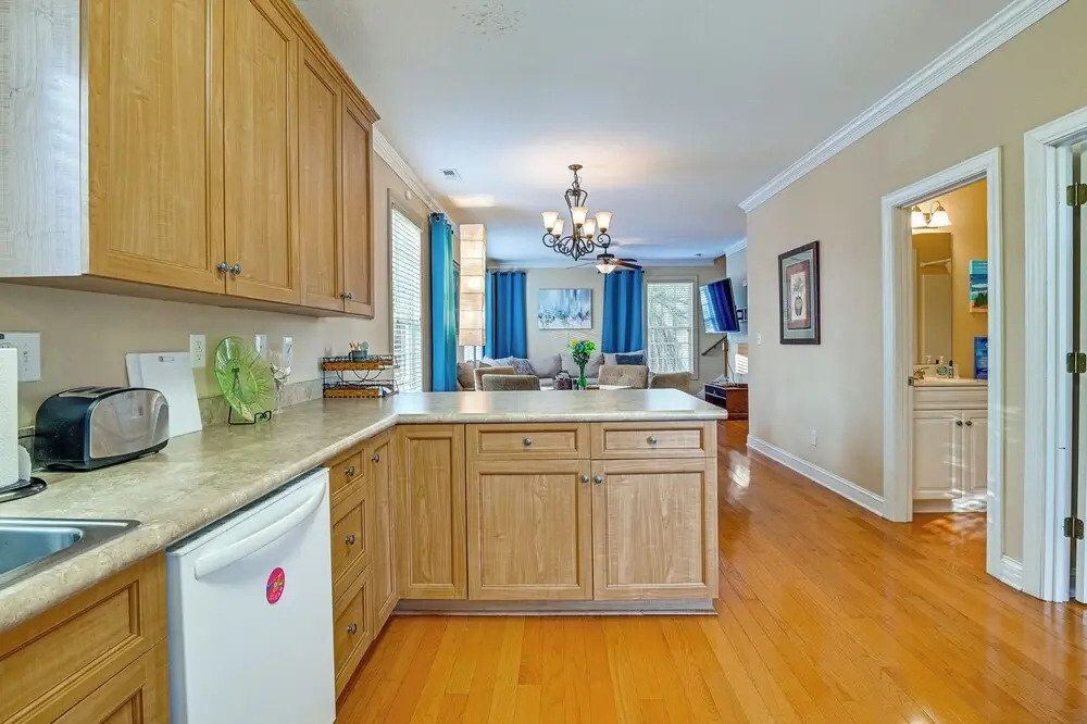 Spacious Murrells Inlet Home - Walk to Beach!