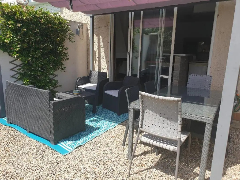 Apartement Maenat