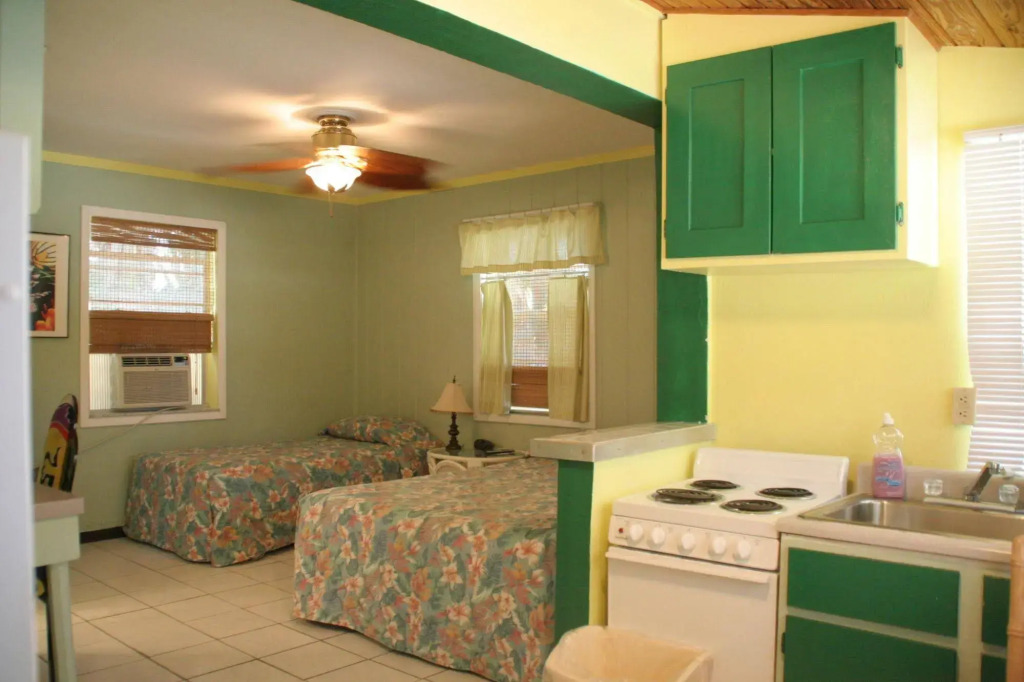 Coconut Cove Resort & Marina