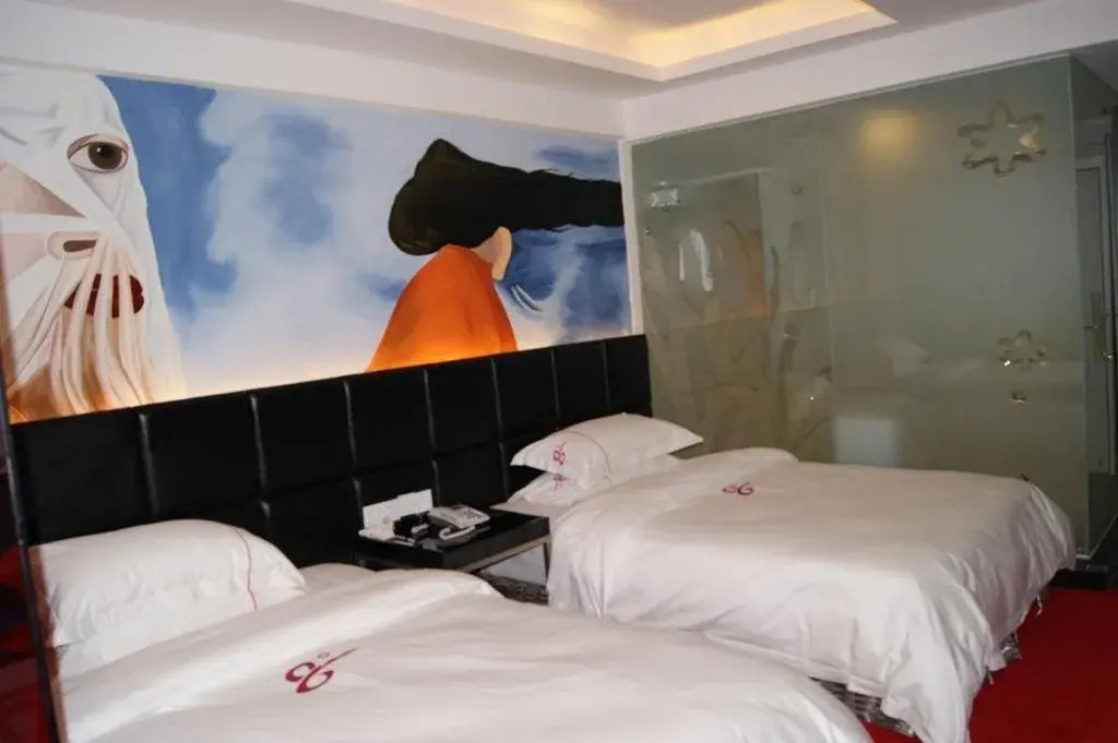 Kalun Shijue Hotel