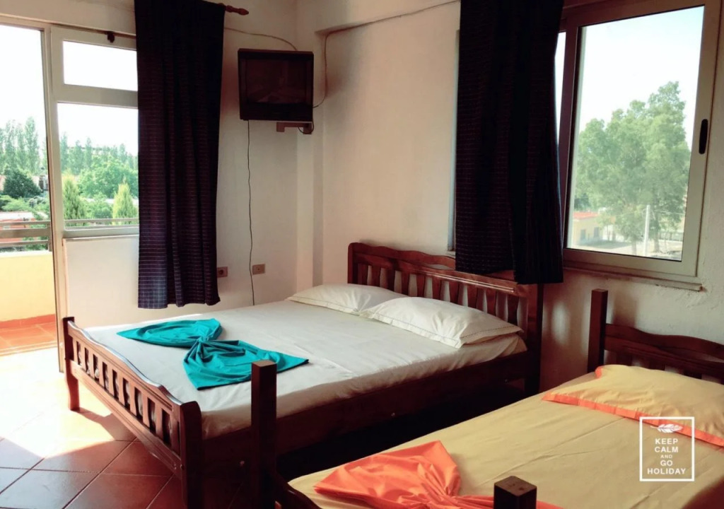Hotel Droni
