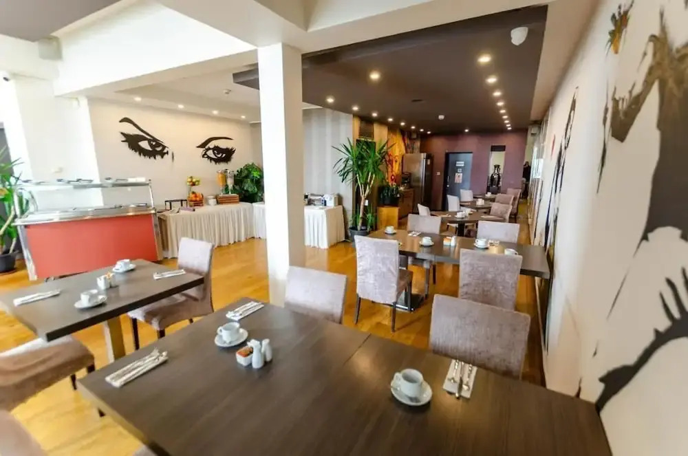 Opul Boutique